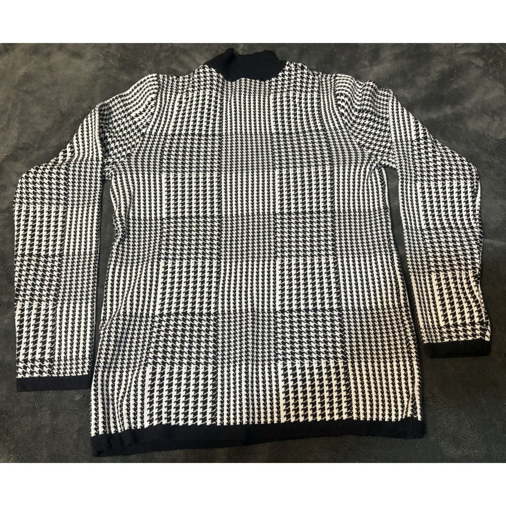 Tahari Mock Long Sleeve Black & White Houndstooth Cozy Preppy Sweater S - Picture 2 of 3